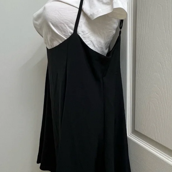 Black Skirt - Picture 3 of 4